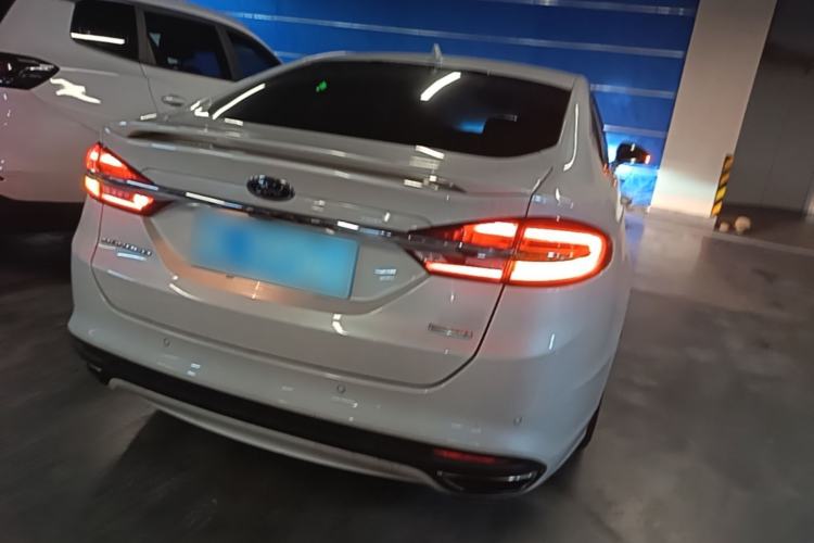 Used Ford Mondeo 2017 EcoBoost 180 Stylish Model Rear Right 45 Deg