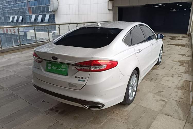 Used Ford Mondeo 2017 EcoBoost 180 Stylish Model Rear Right 45 Deg
