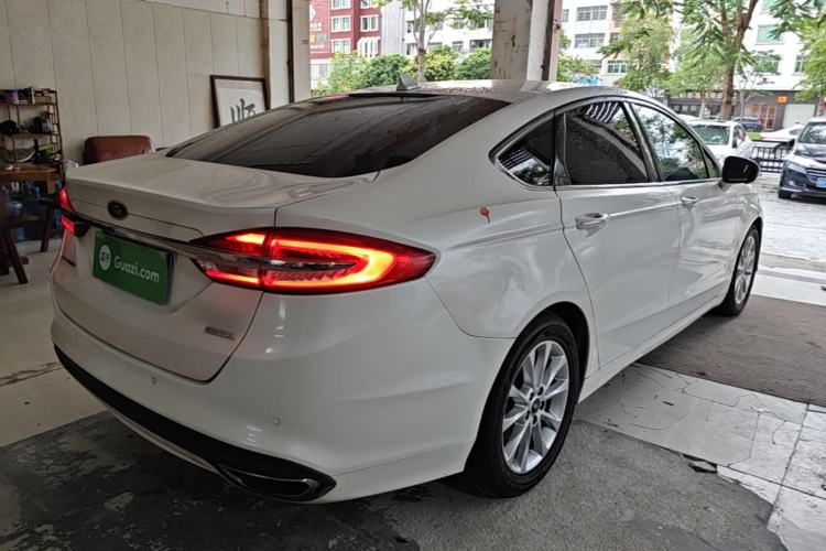 Used Ford Mondeo 2017 EcoBoost 180 Stylish Model Rear Right 45 Deg