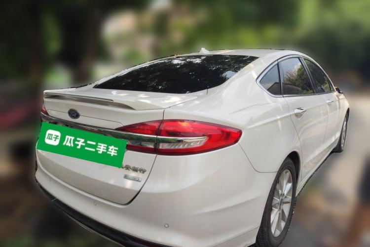 Used Ford Mondeo 2017 EcoBoost 200 Stylish Model Rear Right 45 Deg