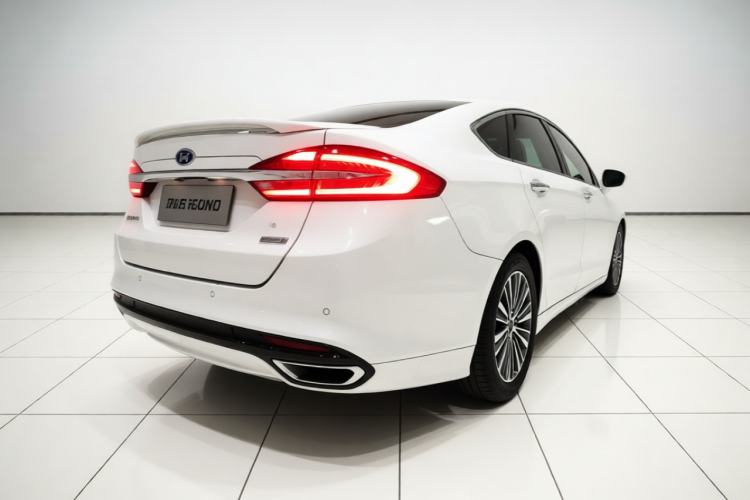 Used Ford Mondeo 2017 EcoBoost 200 Luxury Model Rear Right 45 Deg