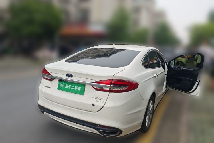 Used Ford Mondeo 2017 EcoBoost 200 Stylish Model Rear Right 45 Deg