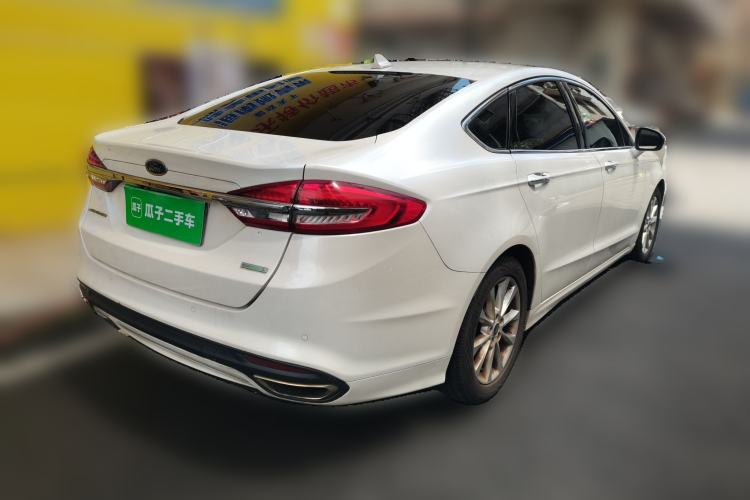 Used Ford Mondeo 2017 EcoBoost 200 Stylish Model Rear Right 45 Deg