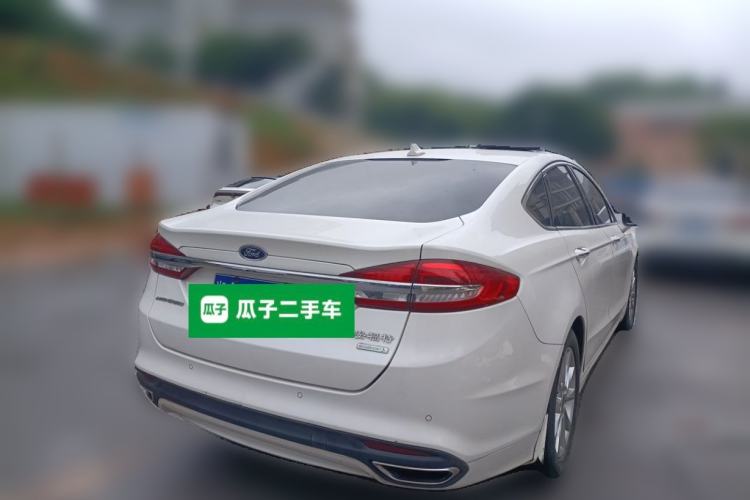 Used Ford Mondeo 2017 EcoBoost 200 Stylish Model Rear Right 45 Deg
