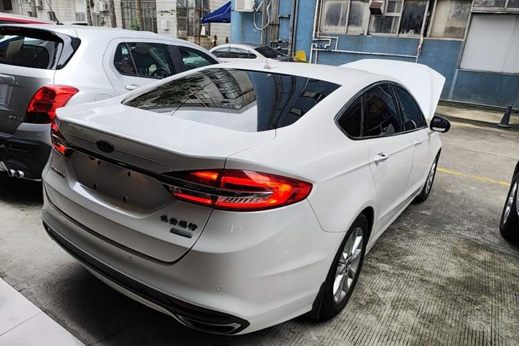 Used Ford Mondeo 2017 EcoBoost 180 Stylish Model Rear Right 45 Deg