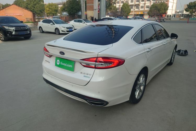 Used Ford Mondeo 2017 EcoBoost 200 Stylish Model Rear Right 45 Deg