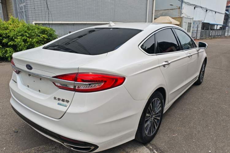 Used Ford Mondeo 2017 EcoBoost 180 Luxury Model Rear Right 45 Deg