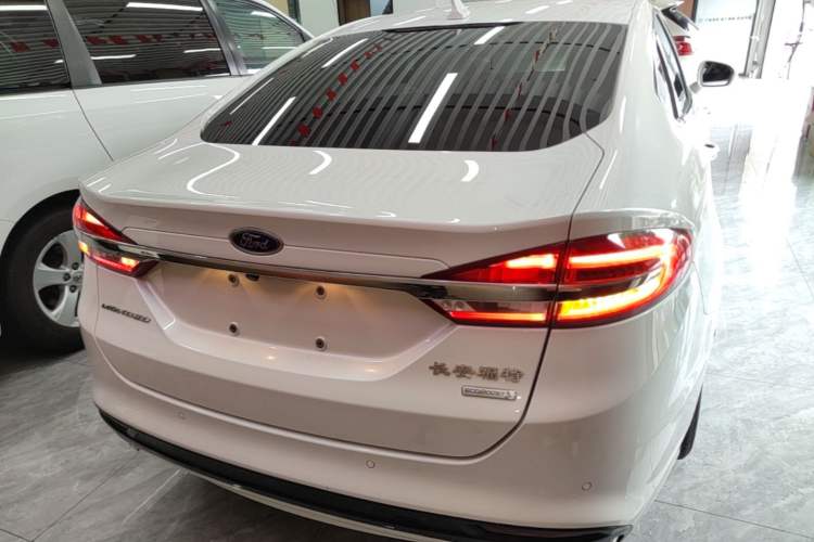 Used Ford Mondeo 2017 Restyled EcoBoost 180 Luxury Version Rear