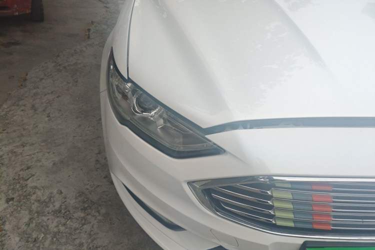 Used Ford Mondeo 2017 EcoBoost 180 Stylish Model Right Front Headlight