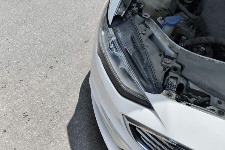 Used Ford Mondeo 2017 EcoBoost 180 Comfort Model Right Front Headlight
