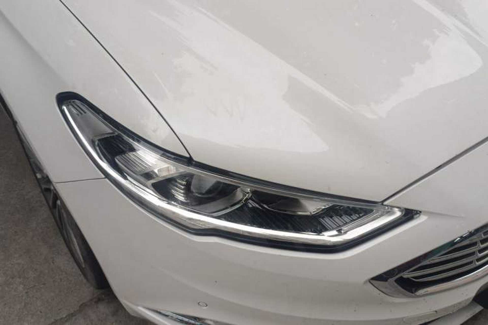 Used Ford Mondeo 2017 EcoBoost 180 Ultimate Model Right Front Headlight