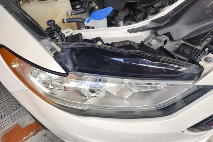 Used Ford Mondeo 2017 EcoBoost 200 Stylish Model Right Front Headlight