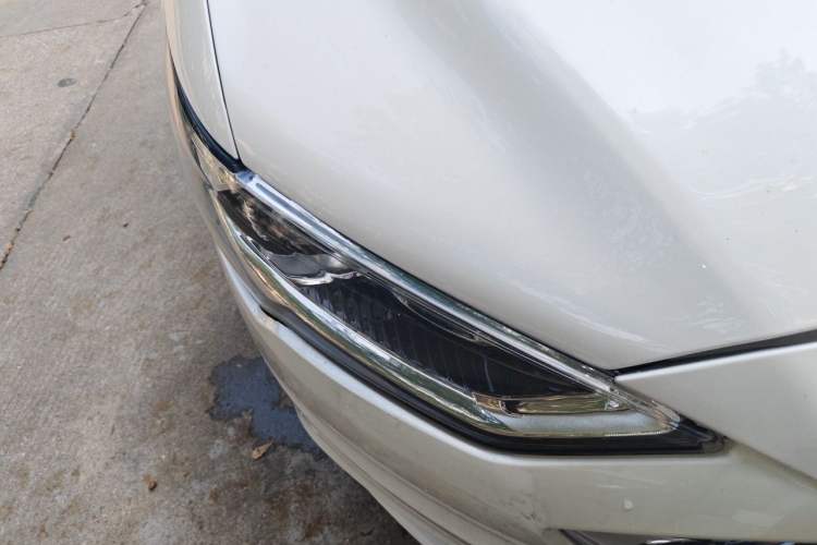 Used Ford Mondeo 2017 EcoBoost 180 Luxury Model Right Front Headlight