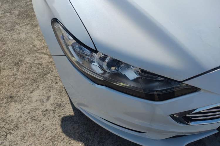 Used Ford Mondeo 2017 EcoBoost 180 Stylish Model Right Front Headlight