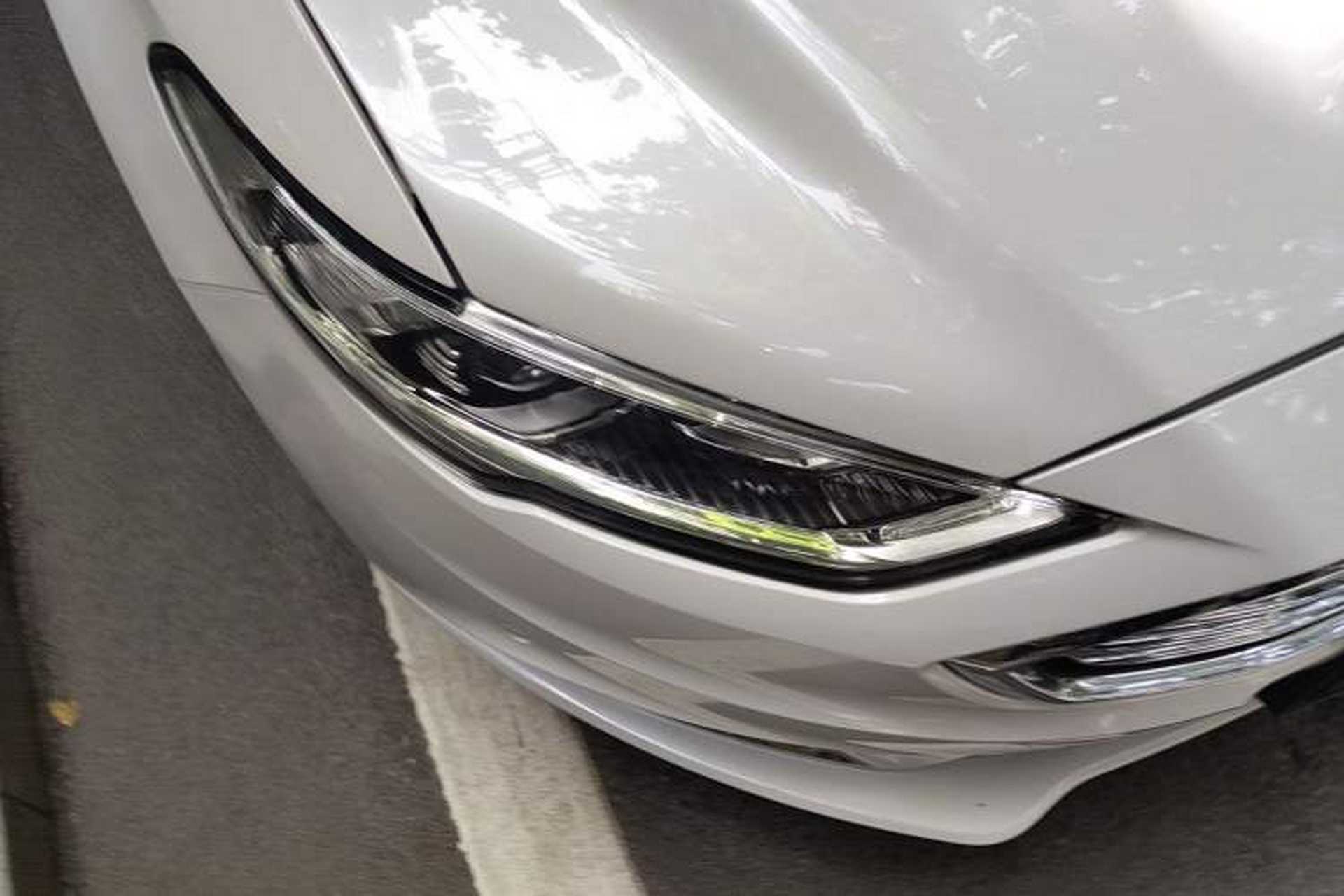Used Ford Mondeo 2017 EcoBoost 200 Luxury Model Right Front Headlight