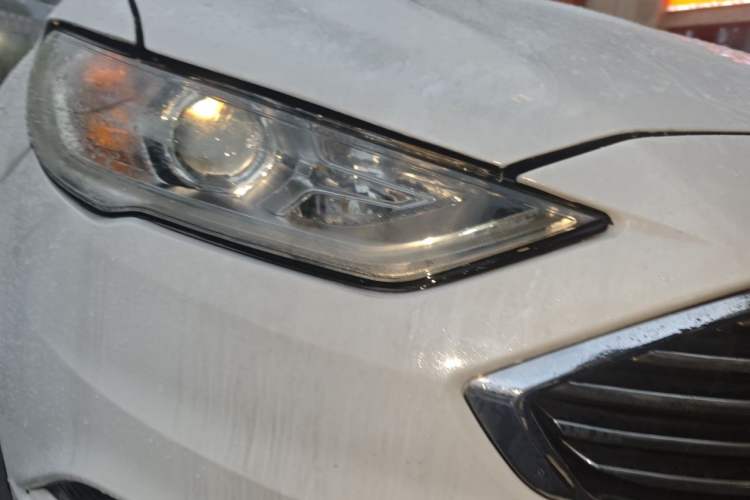 Used Ford Mondeo 2017 EcoBoost 180 Stylish Model Right Front Headlight