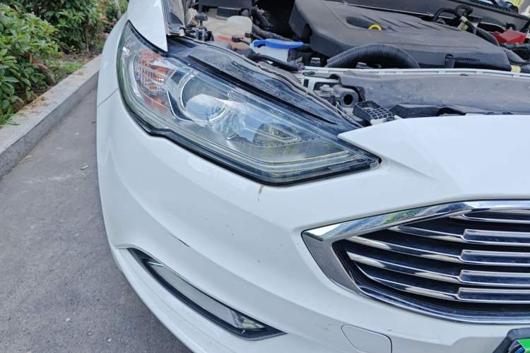 Used Ford Mondeo 2017 EcoBoost 180 Stylish Model Right Front Headlight