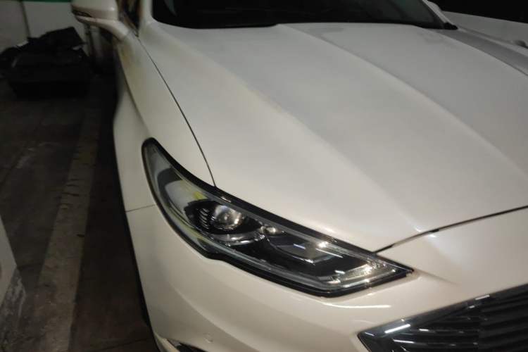 Used Ford Mondeo 2017 Facelifted EcoBoost 200 Luxury Version Right Front Headlight