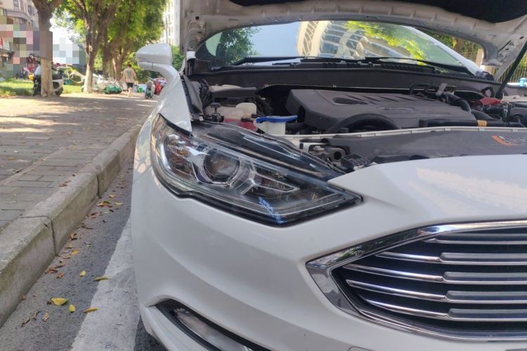 Used Ford Mondeo 2017 Facelifted EcoBoost 180 Fashion Edition Right Front Headlight