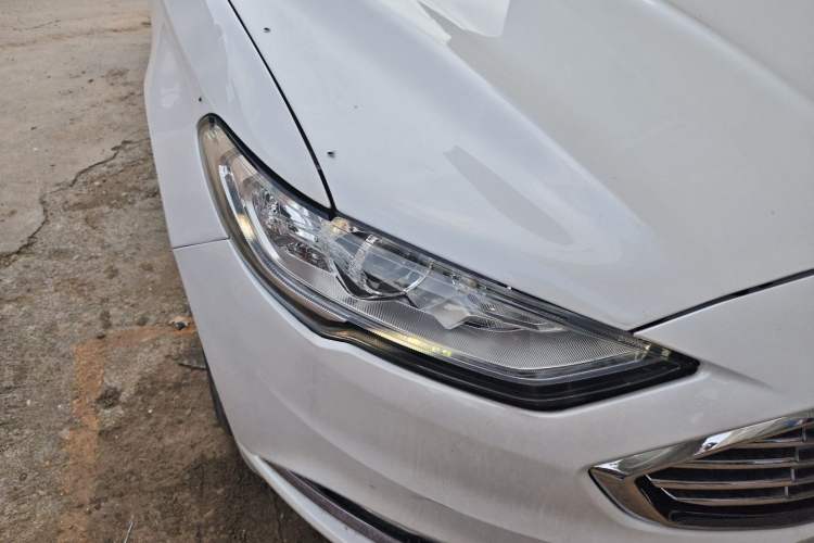 Used Ford Mondeo 2017 EcoBoost 180 Stylish Model Right Front Headlight