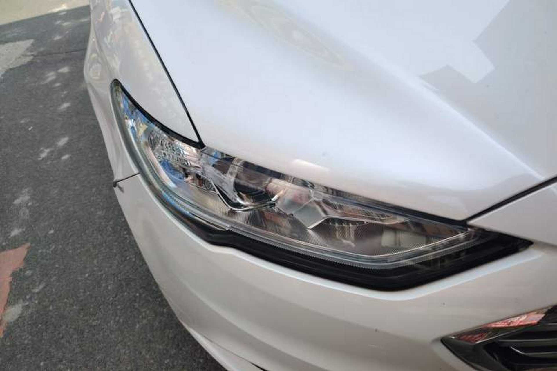 Used Ford Mondeo 2017 EcoBoost 200 Stylish Model Right Front Headlight