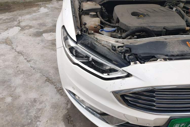 Used Ford Mondeo 2017 Restyled EcoBoost 180 Luxury Version Right Front Headlight