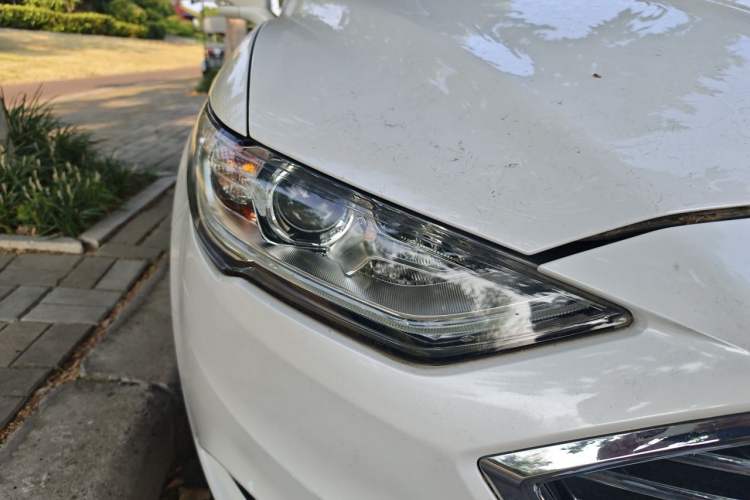 Used Ford Mondeo 2017 EcoBoost 200 Stylish Model Right Front Headlight