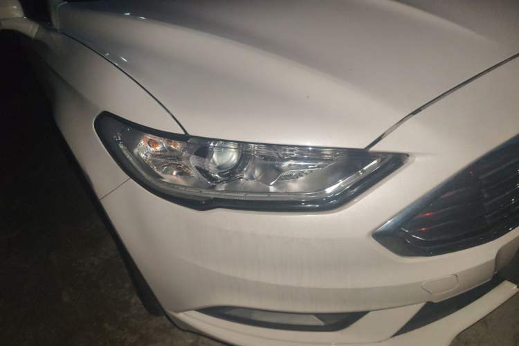 Used Ford Mondeo 2017 EcoBoost 180 Stylish Model Right Front Headlight