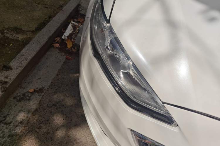 Used Ford Mondeo 2017 EcoBoost 180 Stylish Model Right Front Headlight