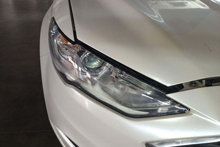 Used Ford Mondeo 2017 EcoBoost 180 Stylish Model Right Front Headlight