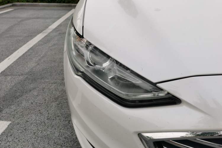 Used Ford Mondeo 2017 Facelifted EcoBoost 180 Fashion Edition Right Front Headlight