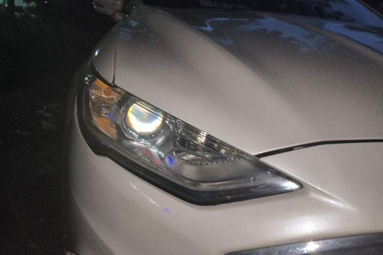 Used Ford Mondeo 2017 Facelifted EcoBoost 180 Fashion Edition Right Front Headlight