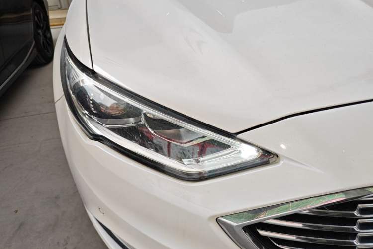 Used Ford Mondeo 2017 2.0L HEV ZhiZun Flagship Version Right Front Headlight