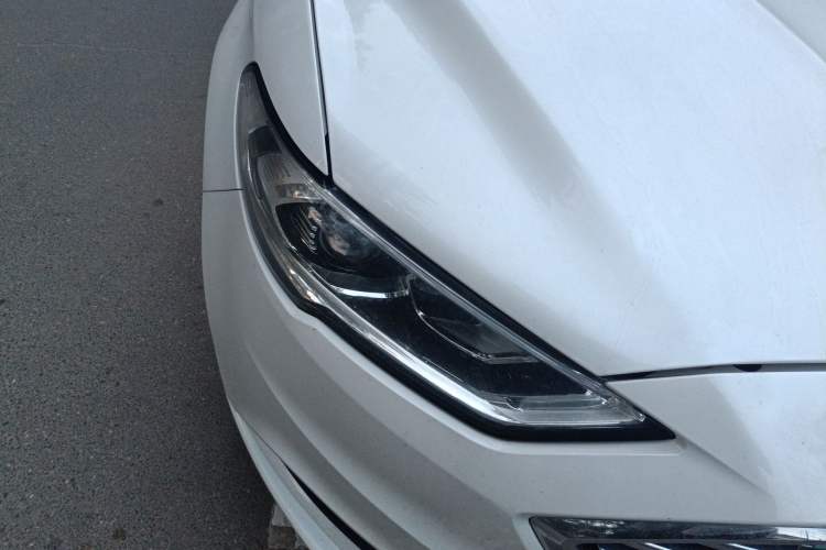 Used Ford Mondeo 2017 EcoBoost 180 Stylish Model Right Front Headlight