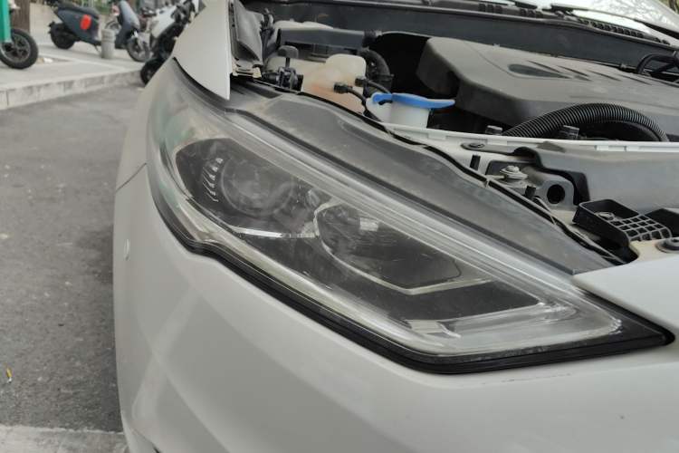 Used Ford Mondeo 2017 EcoBoost 180 Stylish Model Right Front Headlight