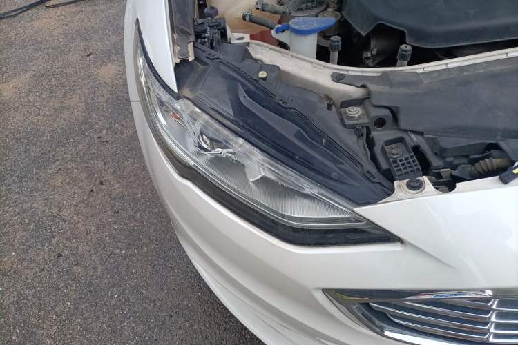 Used Ford Mondeo 2017 EcoBoost 200 Stylish Model Right Front Headlight