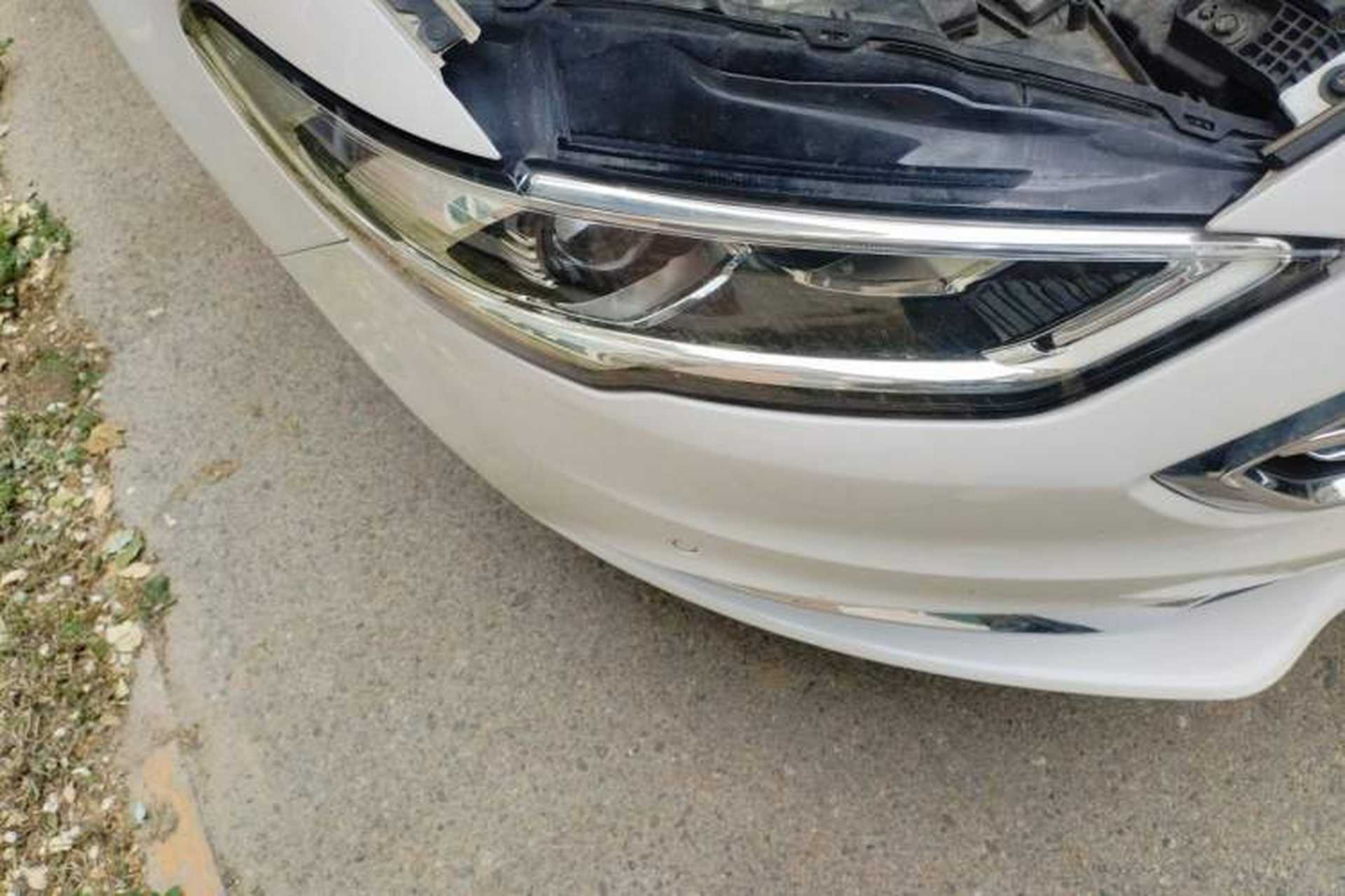 Used Ford Mondeo 2017 EcoBoost 245 Luxury Sport Model Right Front Headlight