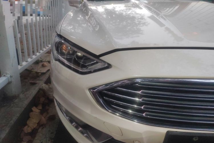 Used Ford Mondeo 2017 Facelifted EcoBoost 200 Luxury Version Right Front Headlight