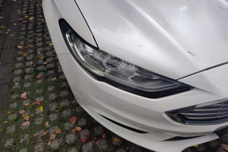 Used Ford Mondeo 2017 EcoBoost 180 Stylish Model Right Front Headlight