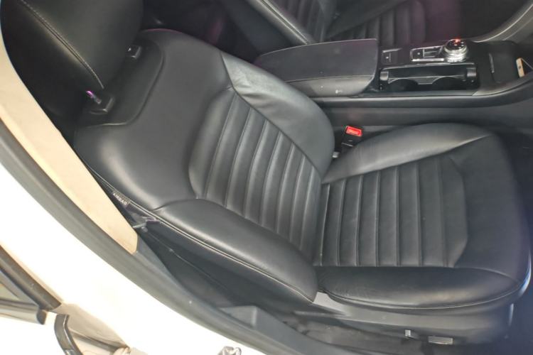 Used Ford Mondeo 2017 Facelifted EcoBoost 180 Fashion Edition Right Front Seat