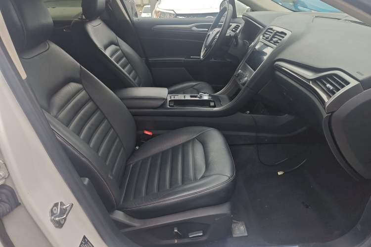 Used Ford Mondeo 2017 Facelifted EcoBoost 180 Fashion Edition Right Front Seat
