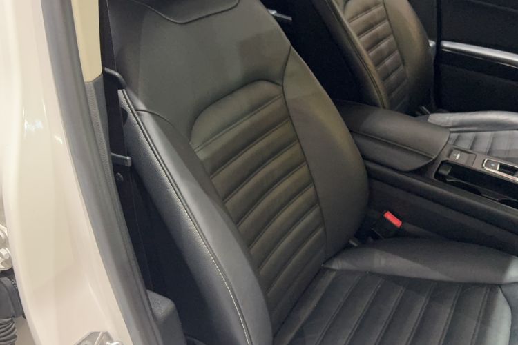 Used Ford Mondeo 2017 EcoBoost 180 Stylish Model Right Front Seat