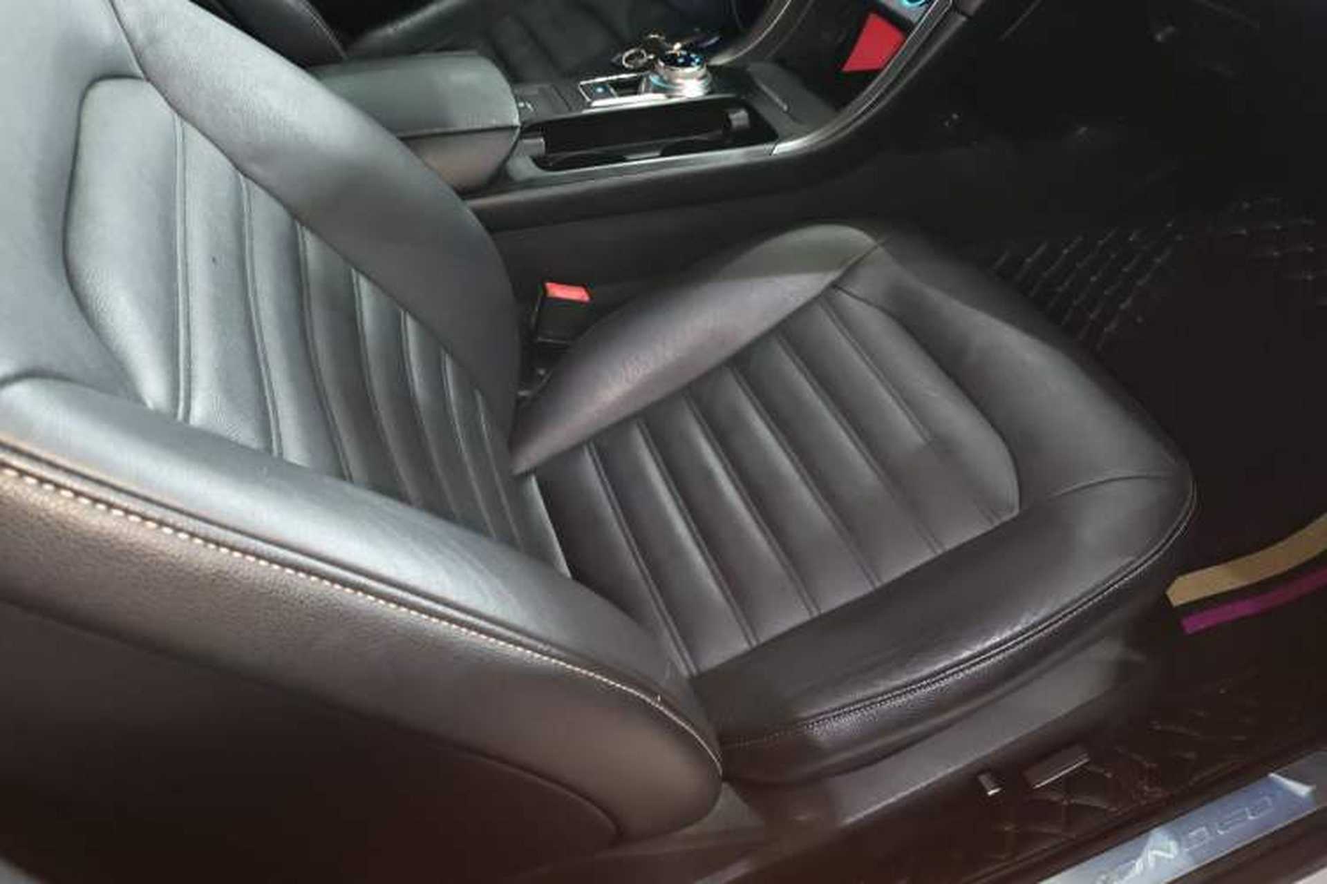 Used Ford Mondeo 2017 EcoBoost 180 Stylish Model Right Front Seat