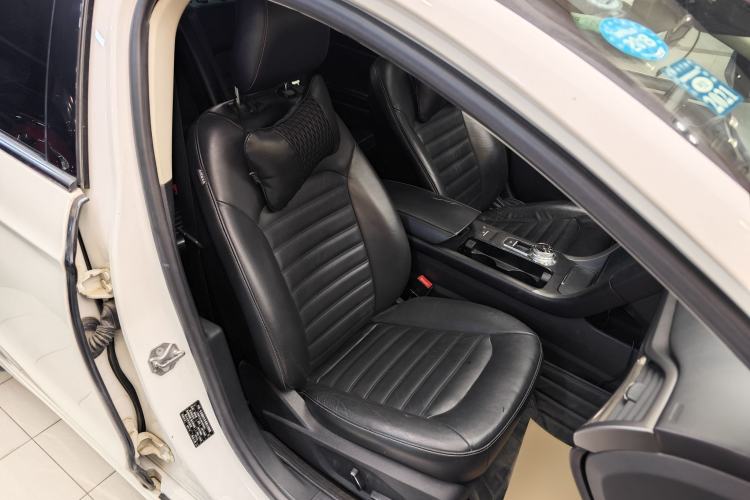 Used Ford Mondeo 2017 EcoBoost 180 Stylish Model Right Front Seat