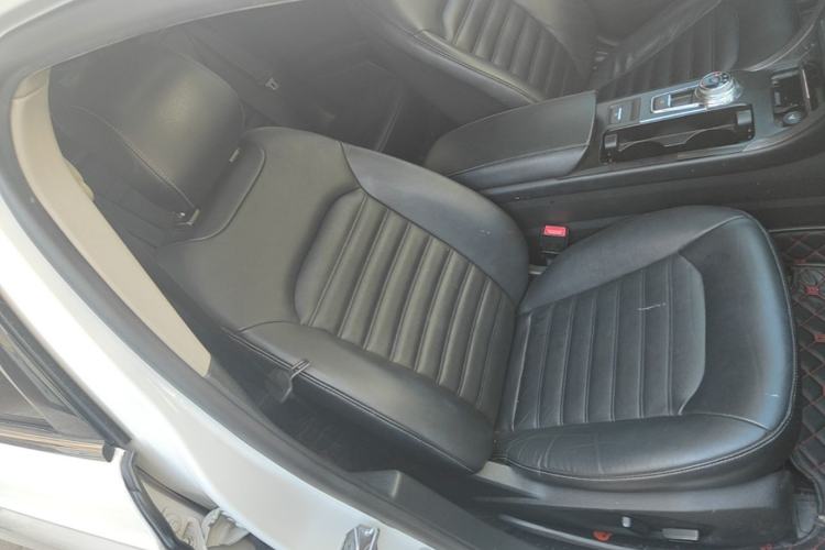 Used Ford Mondeo 2017 EcoBoost 180 Stylish Model Right Front Seat