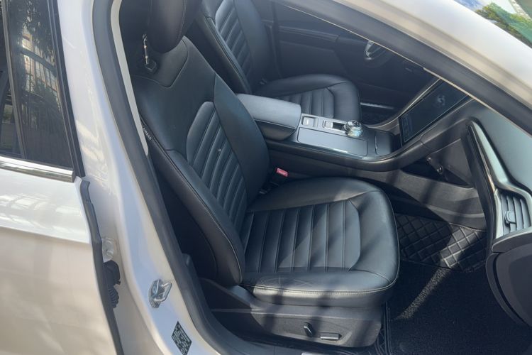 Used Ford Mondeo 2017 EcoBoost 180 Stylish Model Right Front Seat