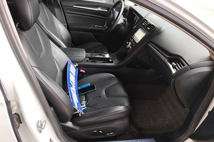 Used Ford Mondeo 2017 EcoBoost 245 Luxury Sport Model Right Front Seat