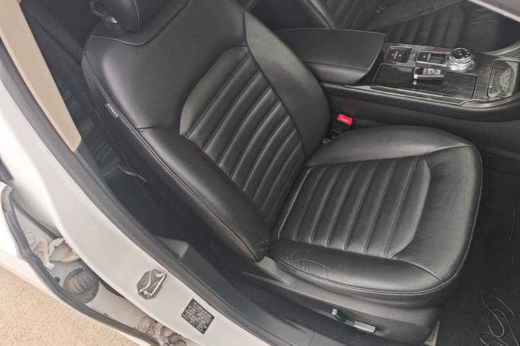 Used Ford Mondeo 2017 EcoBoost 180 Luxury Model Right Front Seat