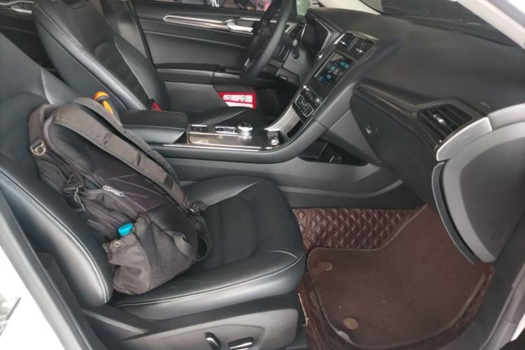 Used Ford Mondeo 2017 EcoBoost 180 Luxury Model Right Front Seat
