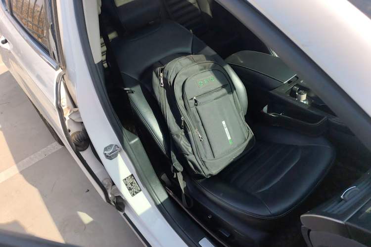 Used Ford Mondeo 2017 EcoBoost 180 Luxury Model Right Front Seat